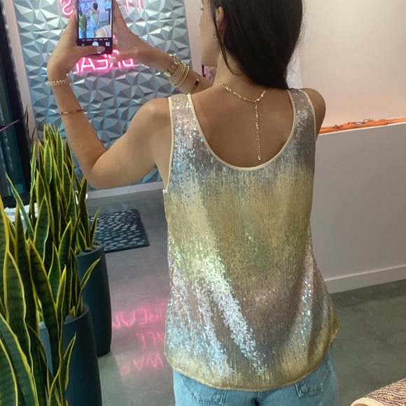 Tank - Picture 3 of 6